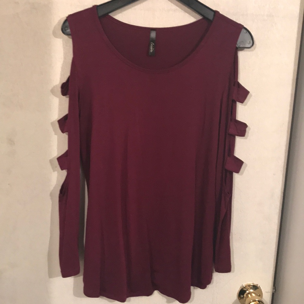 Brand new women’s top